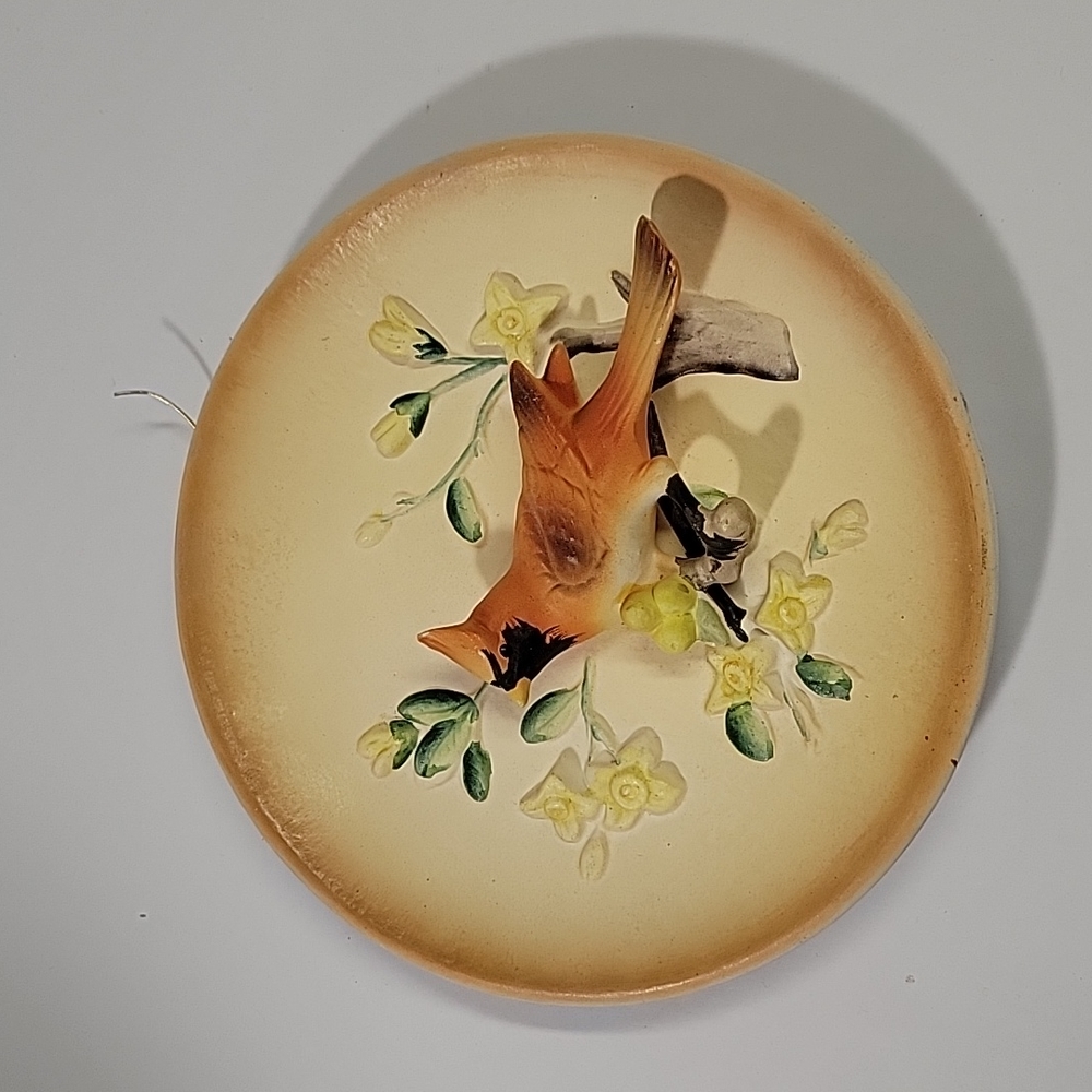 VINTAGE 1962 NAPCO CERAMIC 3D CARDINAL BIRD PICTURE WALL PLATE  6"